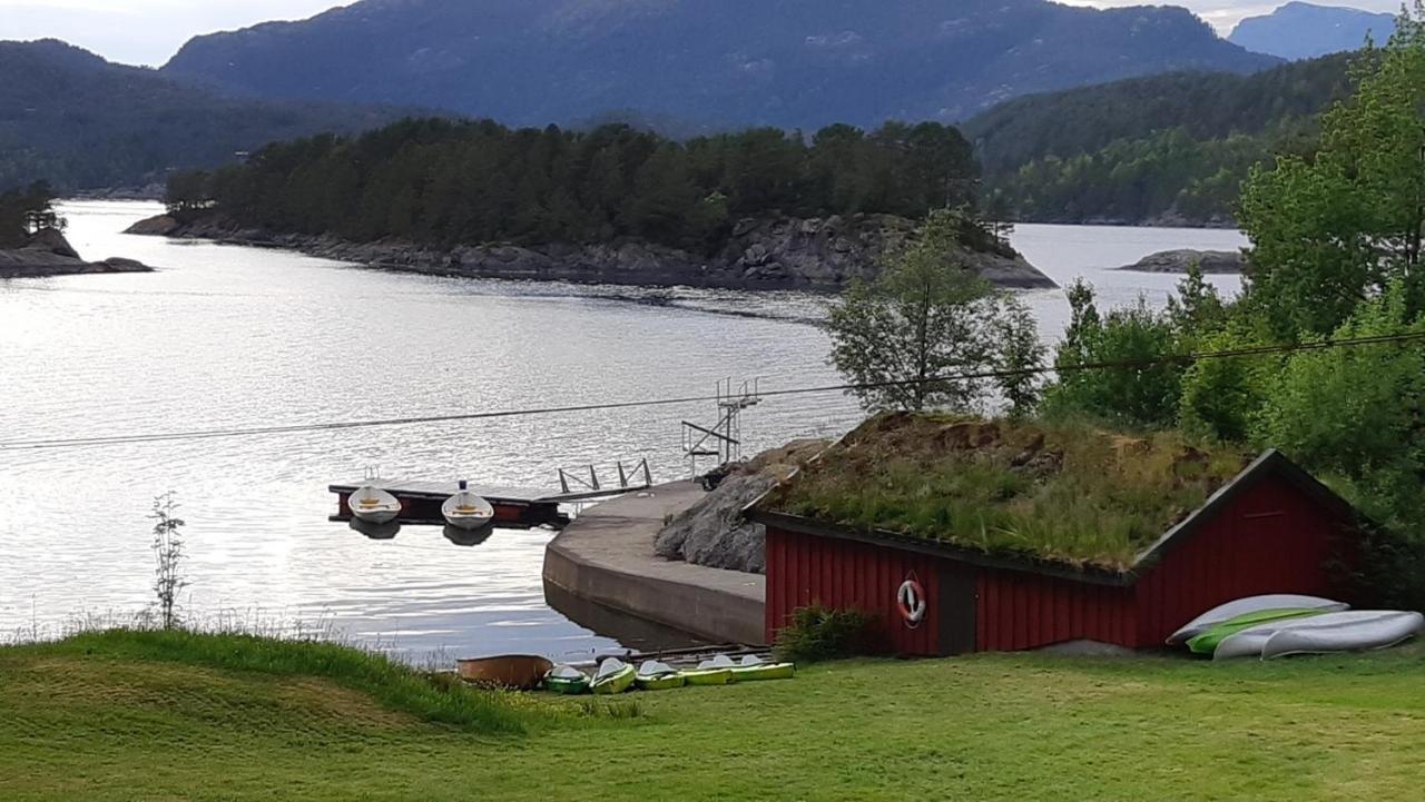 Teigen Leirstad, Feriehus Og Hytter Eikefjord Esterno foto